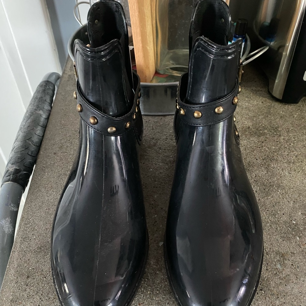 Black Henry Ferrera Rain Boots